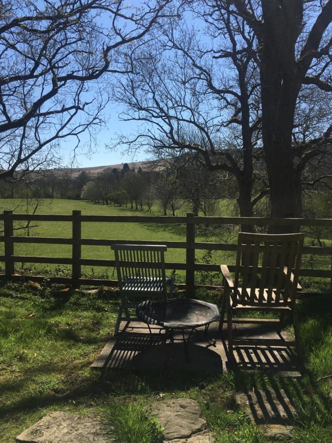 Posh Huts Farmstay Falstone 외부 사진